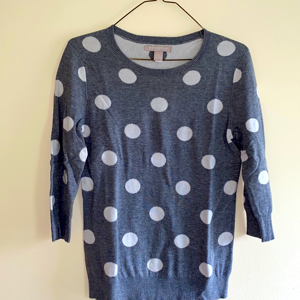 Gray/white polka dot top, XS, so soft!